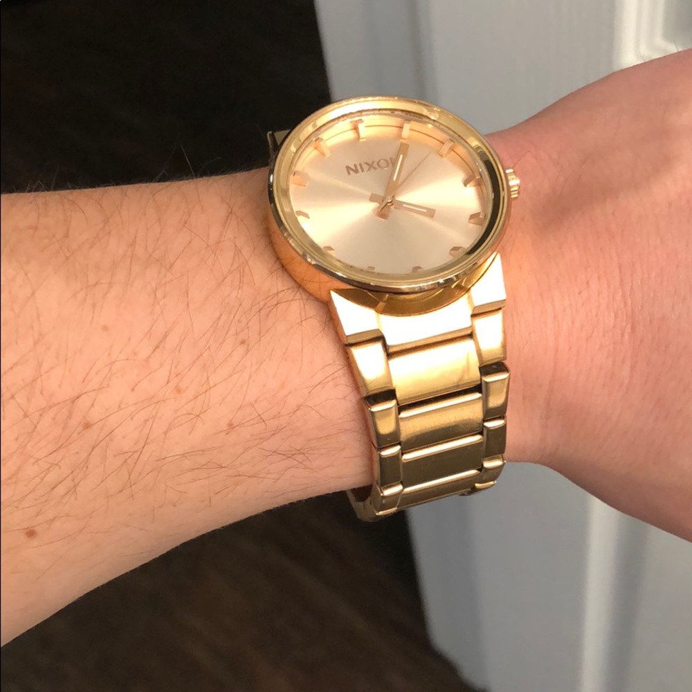 Nixon watch
